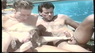 Medence melletti kórház vad szexorgia VHS-en