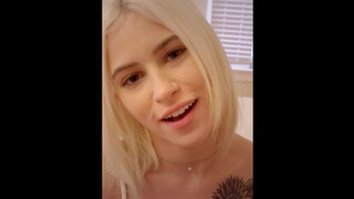 Kiara Cole az újévet azzal ünnepli, hogy megtanulja kényeztetni mostohabátyja farkát