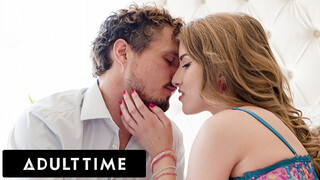 Octavia Red szexfantáziái beteljesülnek barátja farkával