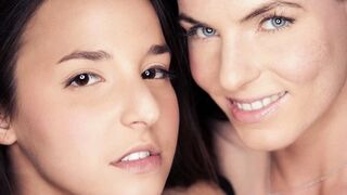 Amirah és Eileen szaftos leszbikus dugása