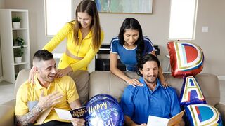 Tini kurvák mostohaapjukat nyírják apák napján