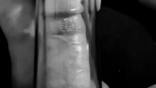 Péniszpumpa dagasztja a kemény kolbászt