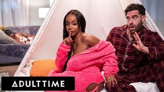 Lily Starfire mostohaapját csalja rejtett baszásra