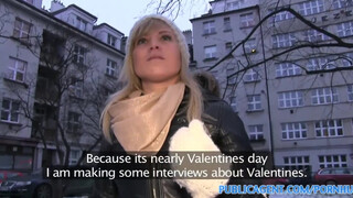 Lakótelepi csaj utcai dugás nyilvános izgalommal