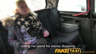 FakeTaxi - fiatal csaj leszopja az öreg taxist