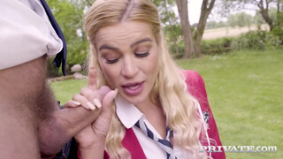 Private com - Cherry Kiss élvezésig szop