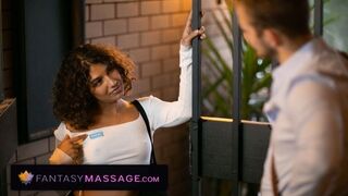 Szexi ausztrál szomszéd masszázs után dugás