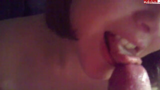 Laura itt kivételesen csak egyetlen faszt ápol le