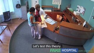 Beteg ráront ápolónőre orvosi baszás közben