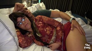 Forró indiai lány hatalmas fenekét hágja meg egy dögös szállodai srác
