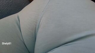 Új játékszeremmel izgatva magam jóganadrágon keresztül - shely81