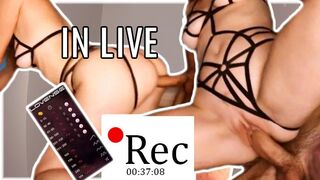 Intenzív szexjáték élőben, 500 szemlélő előtt visszajátszva